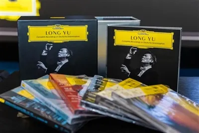 Globálne generálne riaditeľstvo udelilo Yu Longovi cenu za výnimočný prínos a...